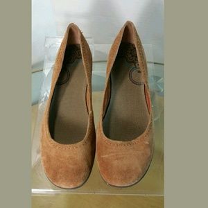 Merrell  Flats Women's Size 8 Suede Driving Shoes